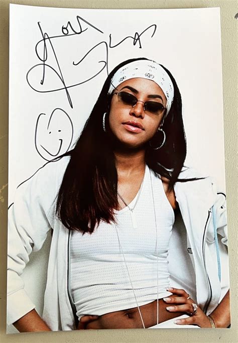 aaliyah signature look